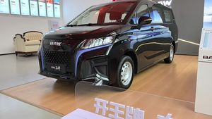 Fabriqué en Chine 25 EM7 avec une autonomie de 365KM New Energy Tram 6 places 7 places Voiture - Product Image 5