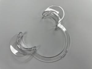 Retraktor pembuka mulut autoklaf bentuk C profesional pemutih gigi bening retraktor pipi ukuran sedang - Product Image 2