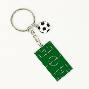Porte-clés en métal émaillé en forme de ballon de football pour souvenir - Product Image 2