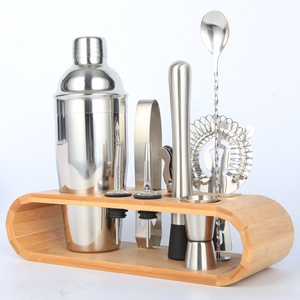 Bộ Dụng Cụ Pha Chế: Bộ Dụng Cụ 10 Thanh Với Giá Đỡ Bằng Tre Sành Điệu Bộ Dụng Cụ Pha Chế Tại Nhà Hoàn Hảo Và Bộ Bình Lắc Cocktail Martini - Product Image 1