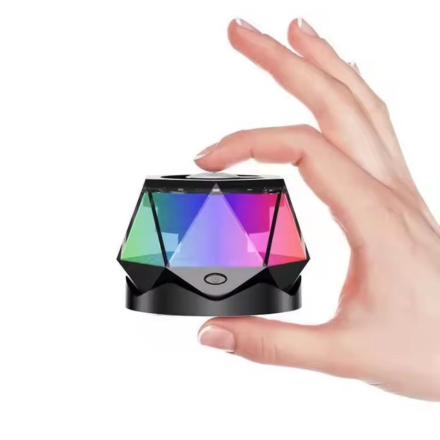 G300 Magnetic Portable Wireless Speaker Mini Sound Box Multifunctional RGB Led Light TWS Stereo Sound