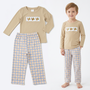 Ropa de Acción de Gracias para Bebés y Niños, Camisa Bordada con Pavo y Pantalones a Cuadros - Product Image 1