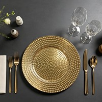 Assiettes de présentation de luxe dorées brillantes martelées incassables de 13 pouces, directement de l'usine, pour banquets, hôtels et traiteurs