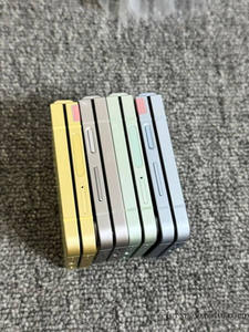 Teléfono Móvil Usado 95% Nuevo 5G A+ 12GB/256GB Desbloqueado para Z Flip6, Android Original, 6.7 Pulgadas, Versión Global, 2 Tarjetas SIM - Product Image 2