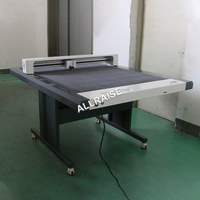 Hochpräzise CCD Flach betts chneide maschine Vinyl aufkleber Doppel köpfe Schneide plotter Stanz maschine mit Falten