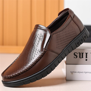 Mocassins en cuir pour hommes, bout rond, respirants, chaussures décontractées de printemps, style à enfiler - Product Image 1