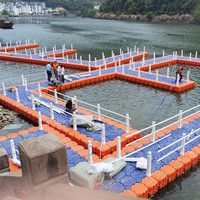 Matériel de protection de l'environnement en plastique, solide et durable, flottant sur le bord du lac