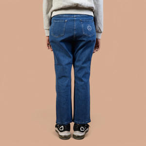 Jeans Paola Taj de Cintura Media, Estilo Urbano Moderno, Corte Recto, Casual, Cómodos, Costuras Premium, para Uso Diario de Mujer en Verano - Product Image 2