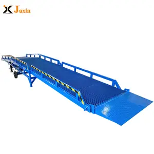 10t mobile boarding bridge hydraulic loading and unloading platform container ramp crossing bridge.