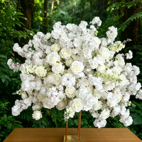 Bola Bunga Mawar Putih Hydrangea / Rangkaian Bunga Dekorasi Pernikahan