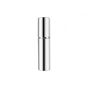Flacon de parfum minimaliste au design unique, 5 ml, 6 ml, 8 ml, en aluminium, avec vaporisateur à pompe, logo et emballage personnalisés pour huile essentielle - Product Image 3
