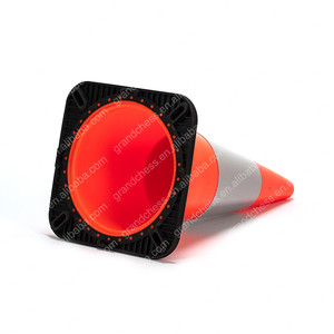 High Quality 70cm 2.7kgs Red <strong>PVC</strong> Traffic Road <strong>Safety</strong> <strong>Cone</strong> - Product Image 5