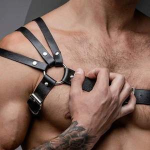 Fetish sabuk <span class=keywords><strong>Harness</strong></span> dada kulit PU dapat disesuaikan kostum perbudakan pria Gay BDSM dengan gesper bra atasan Punk - Product Image 2
