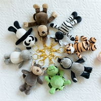 Porte-clés en peluche singe mignon, personnalisable avec logo OEM/ODM, mini poupée en peluche douce, pendentif clé, vente en gros, accessoire