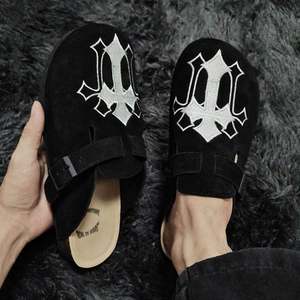 Chaussures à plateforme laquées personnalisées de haute qualité pour hommes et femmes, nouvelles pantoufles mocassins été 2025 - Product Image 6