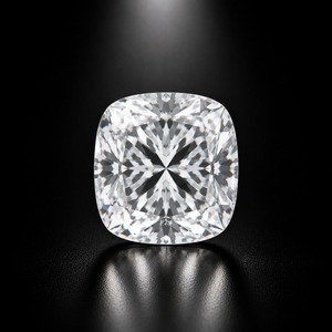 Diamant de laboratoire de qualité supérieure, taille carrée coussin, blanc étincelant, avec une excellente taille pour la fabrication de bijoux fins - Product Image 1