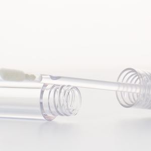 OMI dégagent les tubes cosmétiques faits sur commande de lustre à lèvres d'emballage de tubes transparents de lustre à lèvres écologiques - Product Image 4