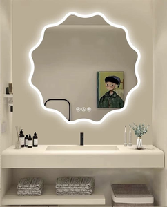 Specchio decorativo per sala da bagno moderno personalizzato di grandi dimensioni - Product Image 1