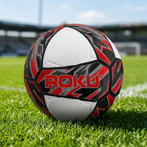 Ballon de football d'entraînement pour adultes de haute qualité personnalisable Roku Industry RSB15, style classique, logo imprimé OEM, cuir PU léger - Product Image 2