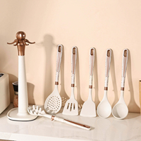 Ensemble d'ustensiles de cuisine 7-en-1 en silicone sans BPA avec support – Vente en gros d'ustensiles de cuisine personnalisés