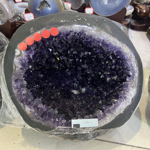 Toptan doğal yüksek kalite Uruguay kristal şifa taşı ametist küme para çantası ametist katedral Geode - Product Image 5