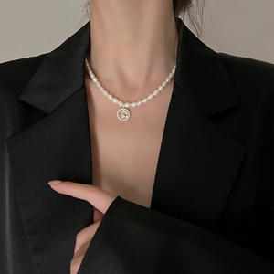 قلادة جديدة من اللؤلؤ المقلد قلادة نسائية من الفتيات الأكثر شعبية إكسسوارات مجوهرات قلادة بها نجمة مرصعة لامعة قلادة قلادة - Product Image 1