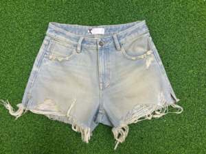 Sortie d'usine ourlet de meulage filles shorts 100% coton jeans shorts personnalisés pour les femmes - Product Image 3