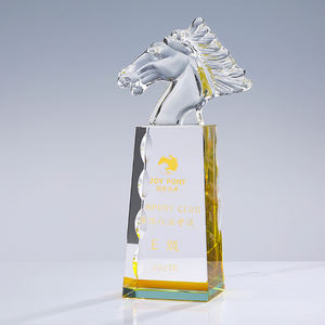 Trophées de l'aigle du cheval en cristal vierge avec logo personnalisé Base en cristal Trophée de l'aigle du cheval en résine et métal doré de luxe - Product Image 6
