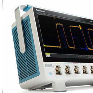 Nuevo Osciloscopio de Domaín Mixto Tektronix MDO34 3-BW-500 de 500MHz con Calibración Ultrasónica de Silicio y Aluminio, 1 Año de Garantía - Product Image 2