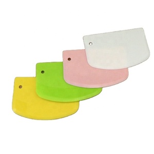 Trapezoidal Plastic Bread Dough Scraper Pastry Knife Cutter Baking Tools