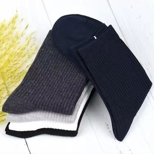 Calzini a spazzola in cotone pettinato da uomo di base bianco e nero Design Casual Anti-batterico all'ingrosso per abiti formali - Product Image 4