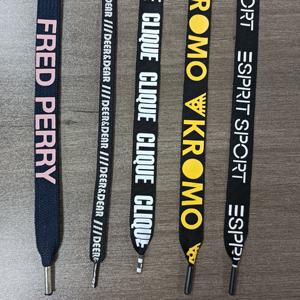 Cordón de algodón redondo plano con logotipo personalizado y texto impreso en serigrafía, con extremos de silicona, para sudaderas con capucha y chaquetas - Product Image 5