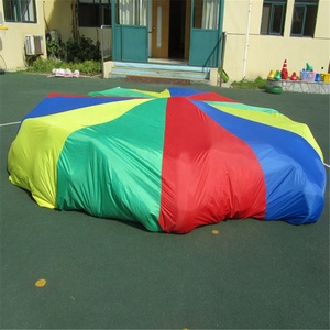 <span class=keywords><strong>Parachute</strong></span> arc-en-ciel personnalisé pour enfants avec 8 poignées pour <span class=keywords><strong>le</strong></span> <span class=keywords><strong>jeu</strong></span> d'activités Team Building - Product Image 6