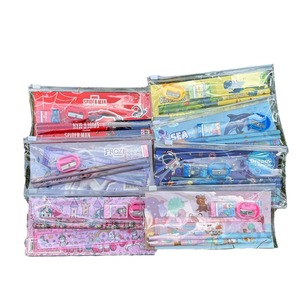 Set di Cancelleria Scolastica Economico, Forniture Scolastiche all'Ingrosso, Set di Matite con Gomma e Temperino in Simpatico Design Cartoon, Borsa con Cerniera in PVC - Product Image 6