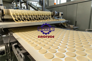 Sinofude hoàn toàn tự động năng suất cao Soda Biscuit dây chuyền sản xuất máy sản xuất <span class=keywords><strong>Cracker</strong></span> dây chuyền sản xuất - Product Image 4