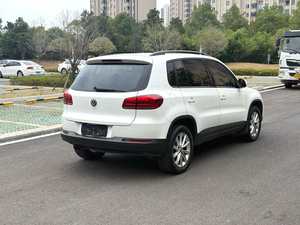 Volkswagen <span class=keywords><strong>Tiguan</strong></span> L Sport 2017 Usado en Buenas Condiciones, Asientos de Cuero, SUV 1.8T, Certificado GCC, Entrega Masiva para Distribuidores Globales de Automóviles, R17 - Product Image 3