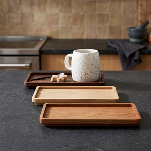 Elegante Bandeja Decorativa Multifuncional de Madera para Servir Café, Té y Jugos - Hecha a Mano, Ecológica, Apta para Lavavajillas y Microondas - Product Image 1