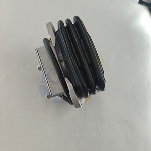 Valvola a pedale idraulica KARL 247-5275 2475275 per escavatore, valvola pilot di traslazione per modelli 365C 374D 385C - Product Image 3