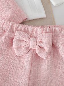 ชุดเสื้อยืดลายทางสำหรับเด็กผู้หญิงฤดูใบไม้ร่วงและฤดูหนาว + เสื้อกั๊กลายดอกไม้ + กางเกงขาสั้นประดับโบว์ - Product Image 4