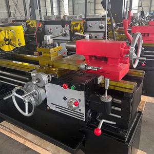 Torno Horizontal ANDUUK High C6136 para Procesamiento de Metales y Torneado de Piezas Rotatorias, Modelo 6136 - Product Image 5