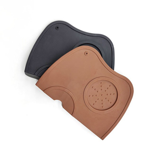 Alfombrilla de manipulación de café de silicona de doble ranura portátil, soporte de manipulación de Espresso antideslizante, almohadilla de presión de frijol duradera para baristas - Product Image 2