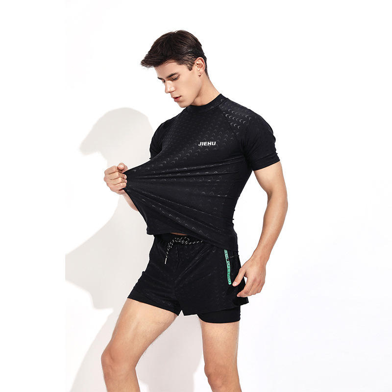 61501 เสื้อสีดำ