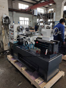 Высокоточный универсальный горизонтальный токарный станок CD6241V для обработки металла, средней мощности, с регулируемой скоростью - Product Image 2