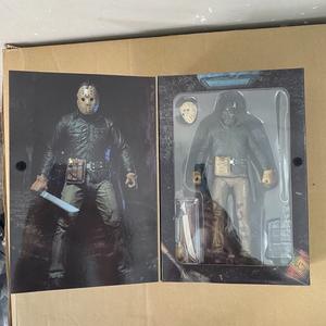 <span class=keywords><strong>NECA</strong></span> 39714 Black Friday Jason, Muñeco de PVC de Lujo del 30.º Aniversario, Modelo de Juguete para Niños de 7 a 14 Años - Product Image 1