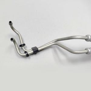 Tuyau de refroidisseur d'huile moteur 55038175AB pour Jeep Grand Cherokee Commander 2008-2010 4.7L 5.7L - Product Image 3