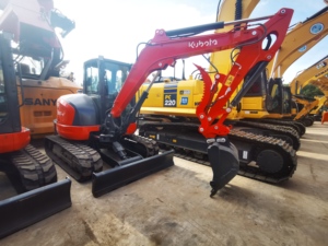 <span class=keywords><strong>Mini</strong></span>-excavatrice <span class=keywords><strong>Kubota</strong></span> KX057 de haute qualité, 5 tonnes, modèle 2022, pour l'agriculture et la construction, avec moteur, boîte de vitesses, pompe, en bon état - Product Image 3