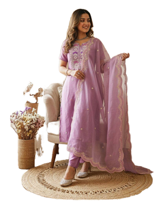 Último Diseño de Kurti Salwar de Georgette con Conjunto de Dupatta, Ropa Tradicional India para Bodas y Fiestas para Mujer - Product Image 1