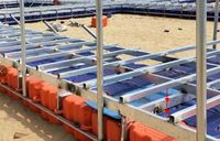 Plateforme flottante modulaire en plastique PE pour le stationnement et l'amarrage de jet-skis et de bateaux