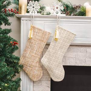 Sac cadeau <span class=keywords><strong>de</strong></span> Noël avec glands élégants en peluche Chaussettes <span class=keywords><strong>de</strong></span> luxe blanches et beiges personnalisées <span class=keywords><strong>de</strong></span> Noël - Product Image 1