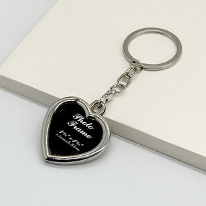 Llavero de aleación metálica con marco de fotos personalizado en forma de corazón de fábrica para regalos creativos de amor - Product Image 5